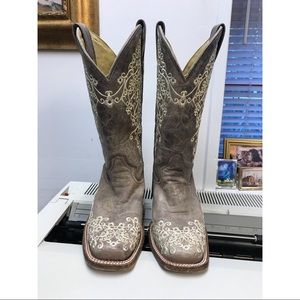 Lightly Worn Cowboy Boots